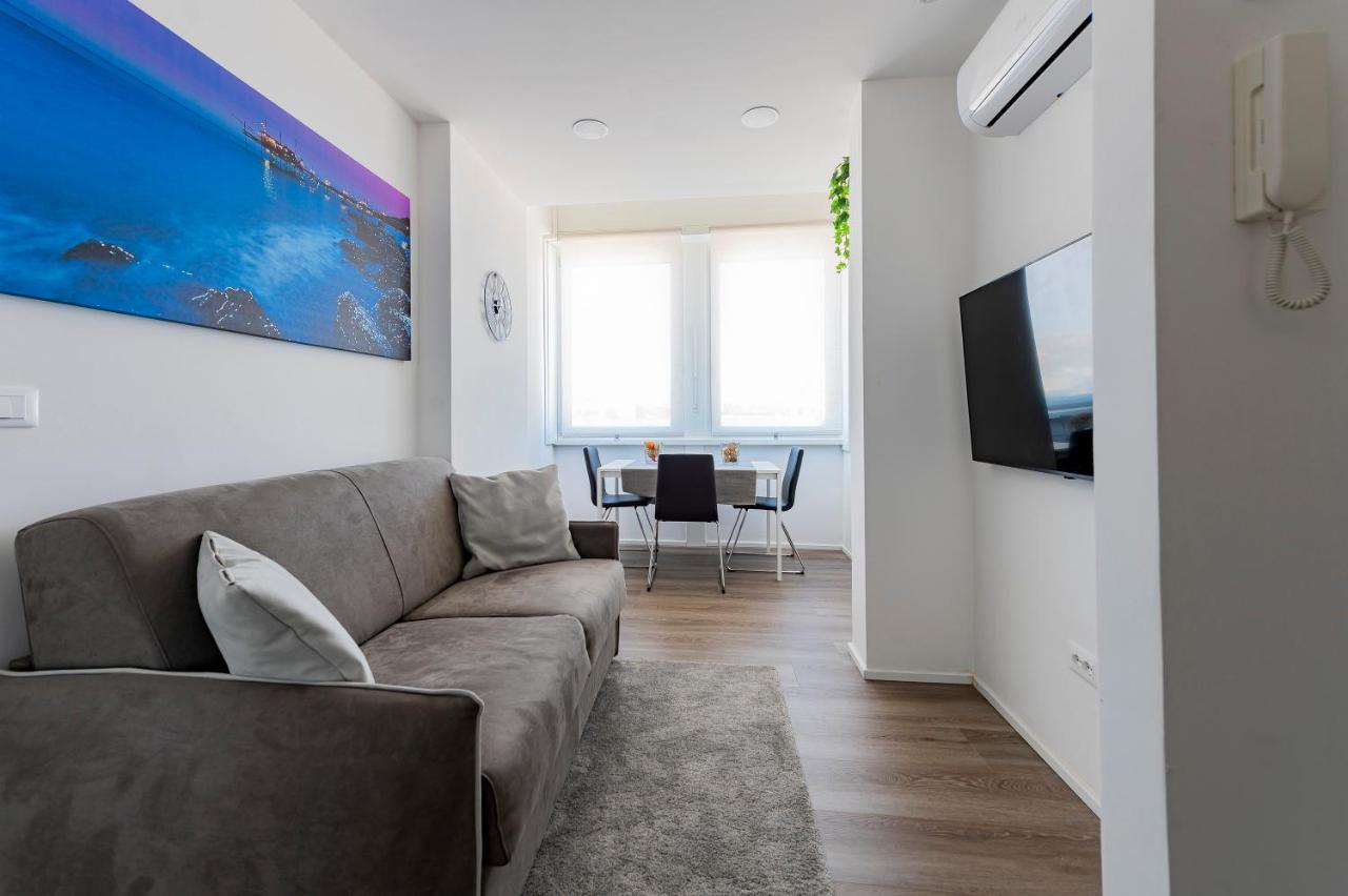 Piazza Salotto & Stazione Comfy Apartment Pescara Dış mekan fotoğraf