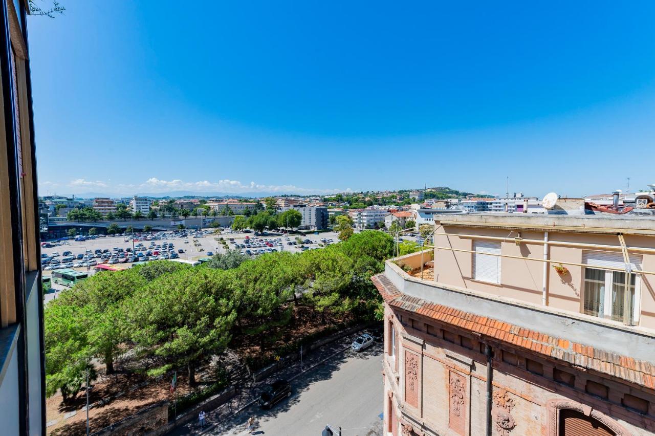 Piazza Salotto & Stazione Comfy Apartment Pescara Dış mekan fotoğraf
